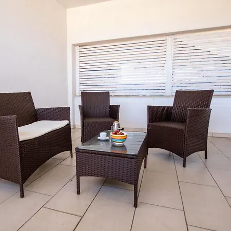 Alba マリーナ・ディ・マンカヴェルサ